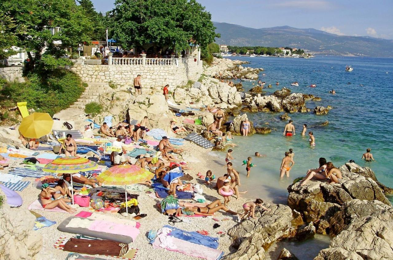 Apartments Branimir Novi Vinodolski Kültér fotó